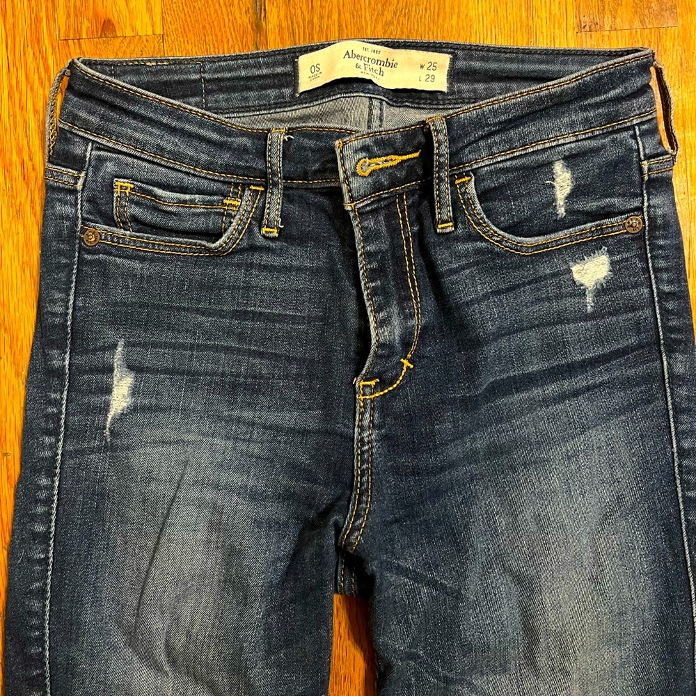 A&F Skinny Jeans, Size 25